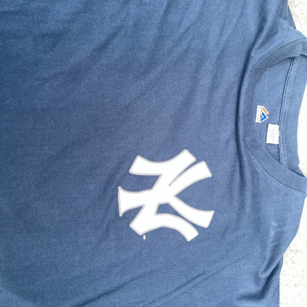 2xl yankees tshirt